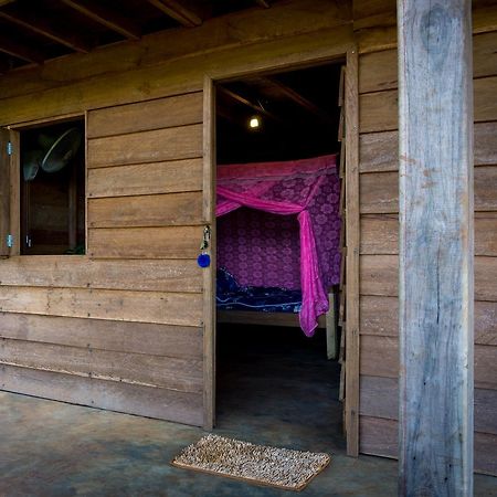 Mr Pov Home Stay Banlung Екстериор снимка