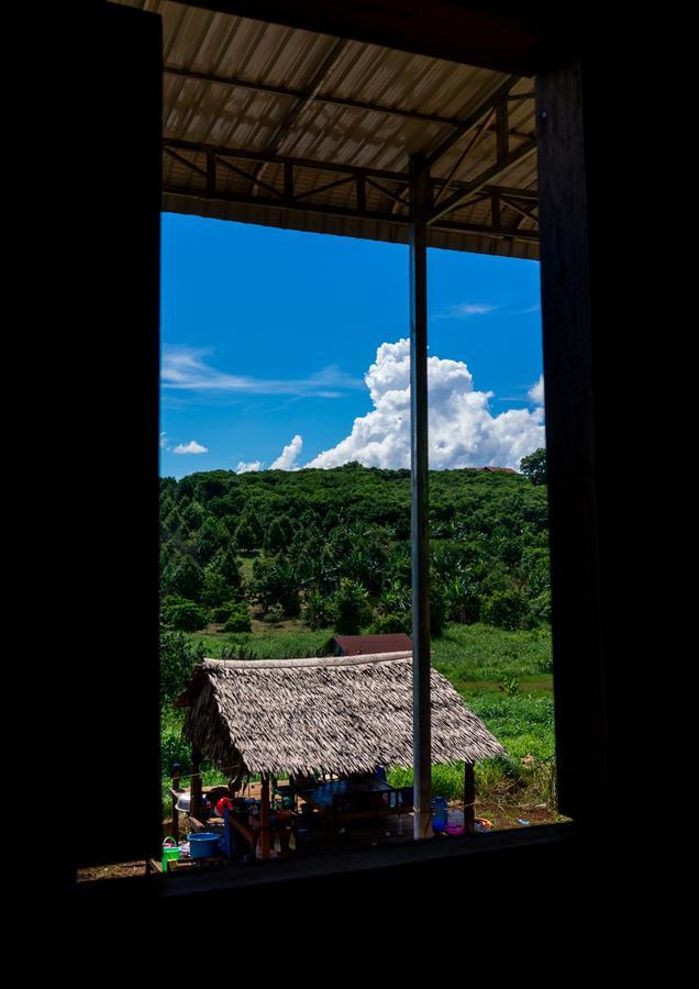 Mr Pov Home Stay Banlung Екстериор снимка